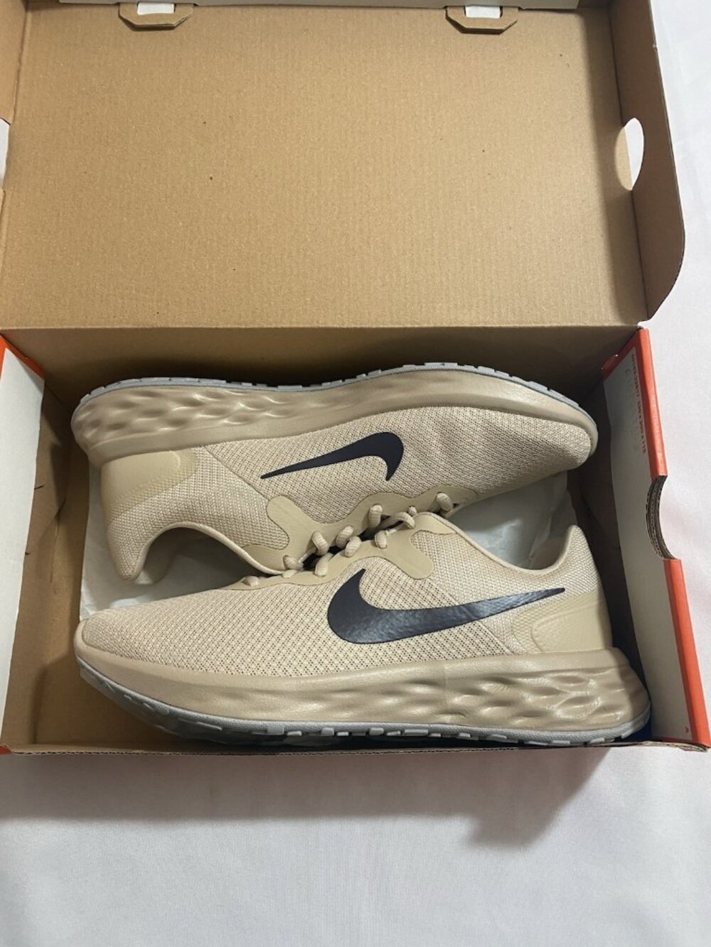 New Men’s Size 9 - Nike Revolution 6 Next Nature Oatmeal DC3728 101